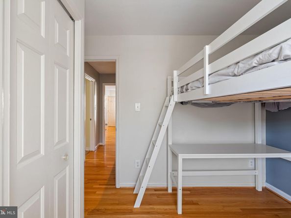 47464 Sharpskin Island Square, Sterling VA 20165