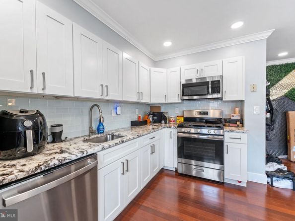 3201 8TH Street SE 10, Washington DC 20032