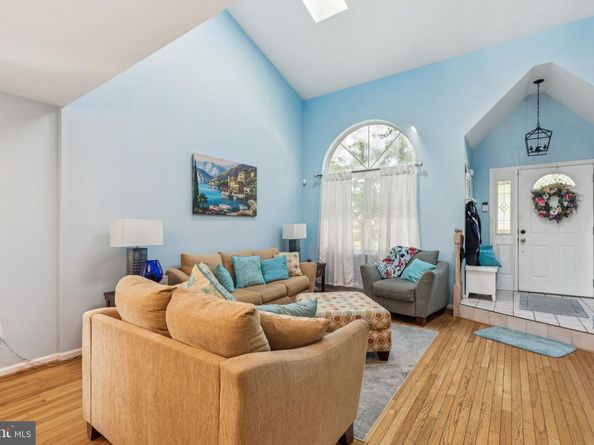 508 Laura Lane, Philadelphia PA 19116