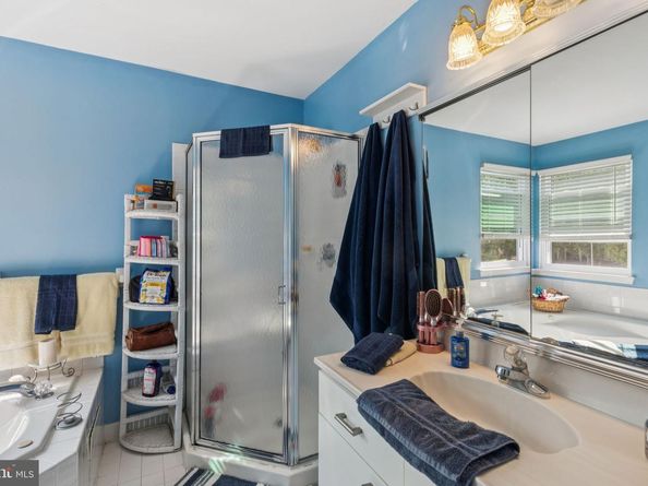 508 Laura Lane, Philadelphia PA 19116