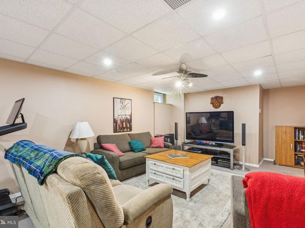 508 Laura Lane, Philadelphia PA 19116