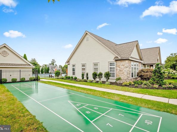 719 S Settlers Circle, Warrington PA 18976