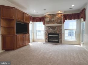 719 S Settlers Circle, Warrington PA 18976