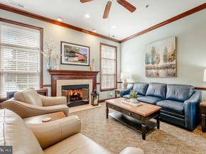 719 S Settlers Circle, Warrington PA 18976