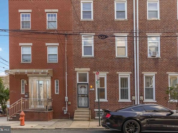 1202 Mount Vernon Street, Philadelphia PA 19123