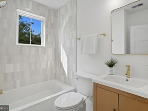 2105 Commonwealth Avenue, Alexandria VA 22301