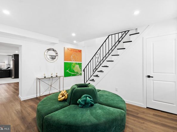 481 Conarroe Street, Philadelphia PA 19128