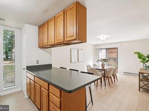 2343 Glade Bank Way, Reston VA 20191