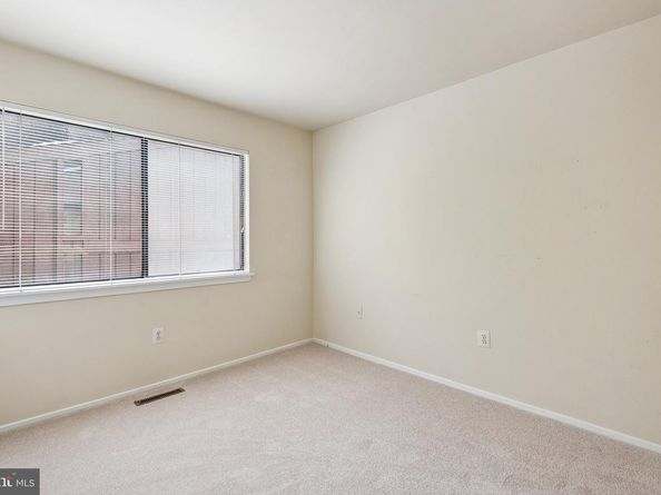 2343 Glade Bank Way, Reston VA 20191