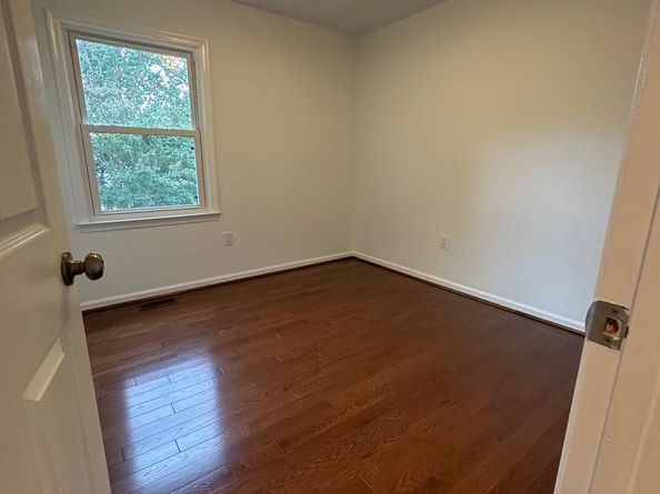 10030 Glencroft Court, Vienna VA 22181