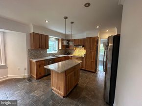 10030 Glencroft Court, Vienna VA 22181
