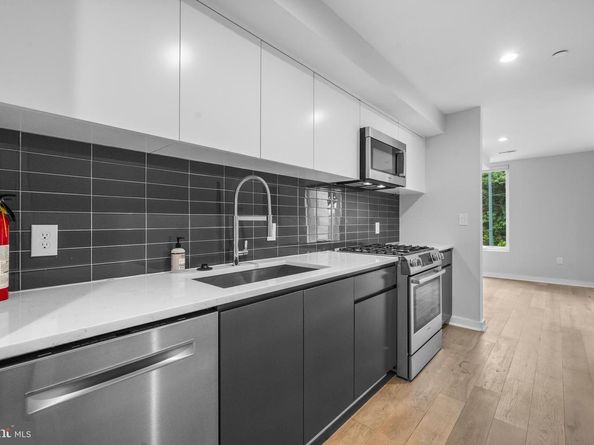 24 Florida Avenue NE 201, Washington DC 20002