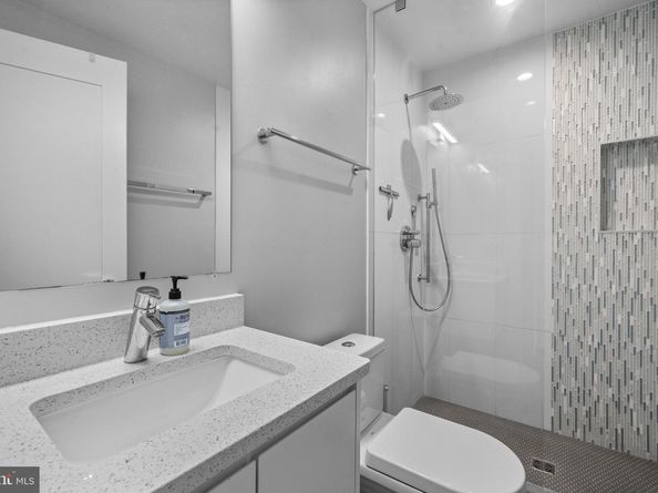24 Florida Avenue NE 201, Washington DC 20002