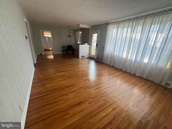 7703 Brous Avenue, Philadelphia PA 19152