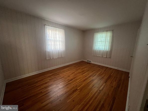 7703 Brous Avenue, Philadelphia PA 19152