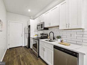 4637 Germantown Avenue, Philadelphia PA 19144