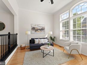 47825 Scotsborough Square 123, Sterling VA 20165