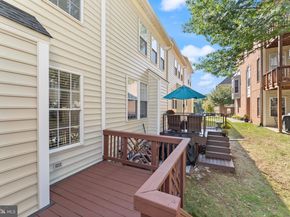 47825 Scotsborough Square 123, Sterling VA 20165