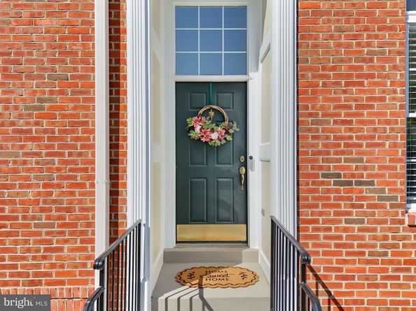 47825 Scotsborough Square 123, Sterling VA 20165