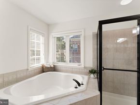 47825 Scotsborough Square 123, Sterling VA 20165