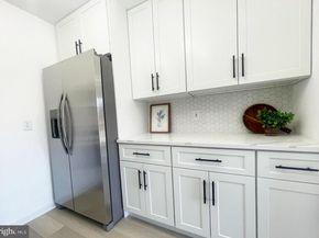 2901 Charing Cross Road 12/8, Falls Church VA 22042