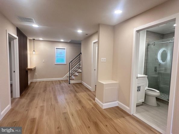 9328 Academy Road, Philadelphia PA 19114