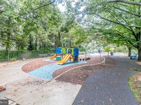 4360 Cherry Hill Road 103, Arlington VA 22207