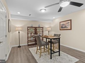 5255 Morning Mist Lane, Alexandria VA 22312