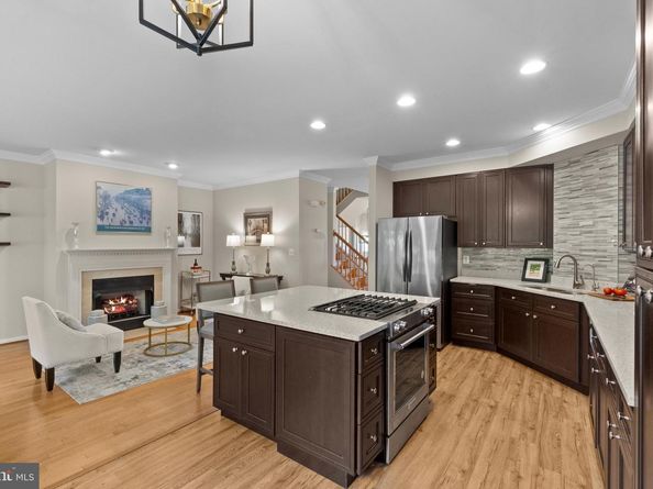 5255 Morning Mist Lane, Alexandria VA 22312