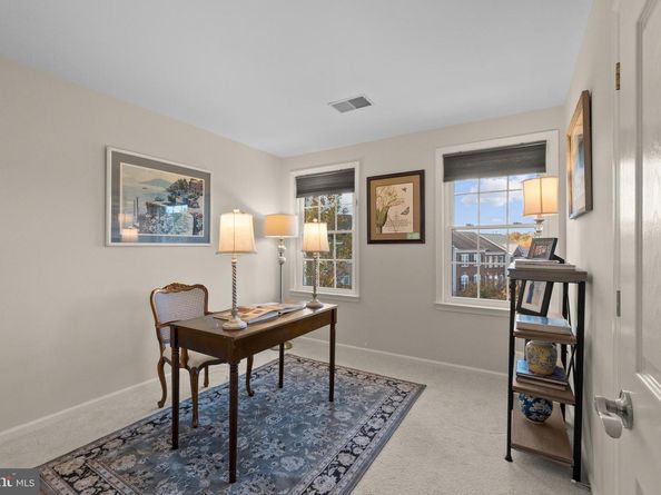 5255 Morning Mist Lane, Alexandria VA 22312