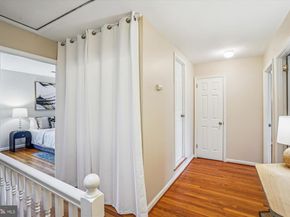 24 S Abingdon Street, Arlington VA 22204