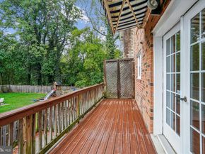 24 S Abingdon Street, Arlington VA 22204