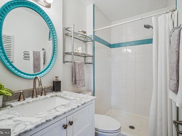 24 S Abingdon Street, Arlington VA 22204