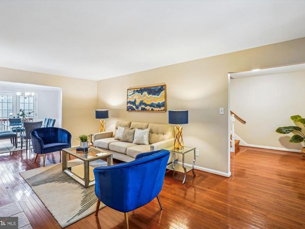 24 S Abingdon Street, Arlington VA 22204