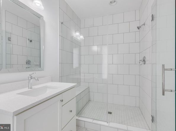 8201 River Road, Bethesda MD 20817