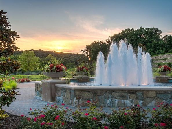 8201 River Road, Bethesda MD 20817