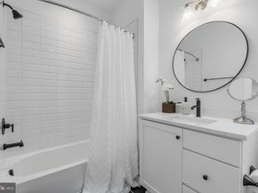 8201 River Road, Bethesda MD 20817