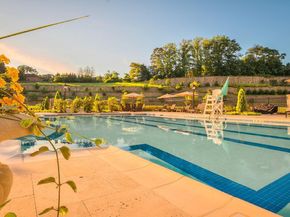 8201 River Road, Bethesda MD 20817