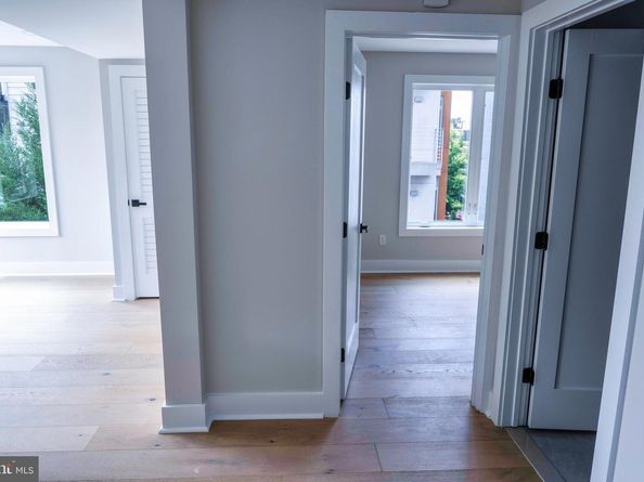 919 12TH Street NE A301, Washington DC 20002