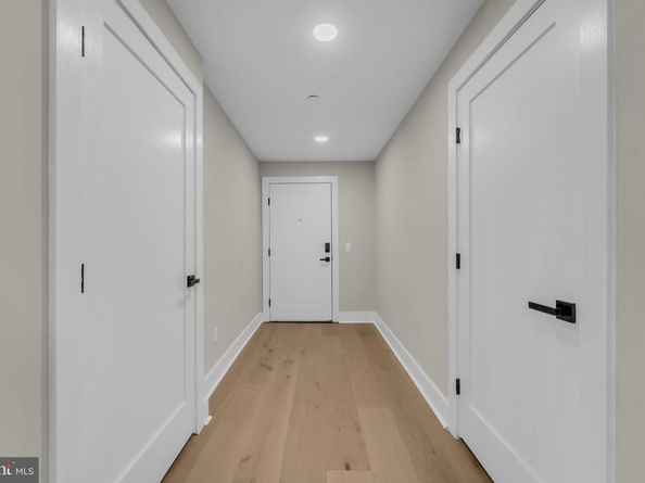 919 12TH Street NE A301, Washington DC 20002