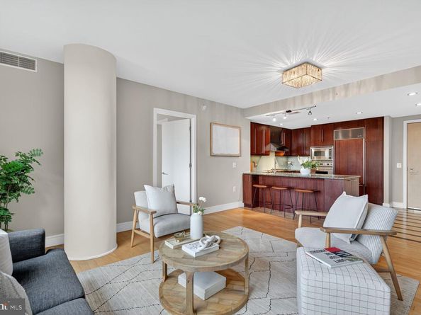 2001 15TH Street N 1210, Arlington VA 22201