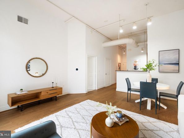 2220 Fairfax Drive 101, Arlington VA 22201