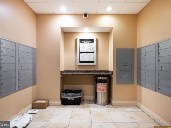 2220 Fairfax Drive 101, Arlington VA 22201