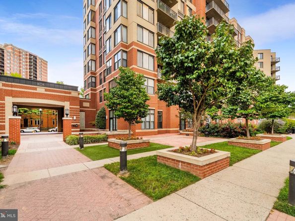 2220 Fairfax Drive 101, Arlington VA 22201