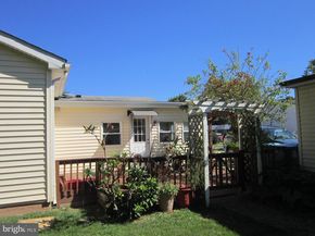 111 N Hickory Road, Sterling VA 20164