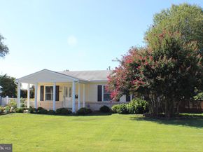 111 N Hickory Road, Sterling VA 20164