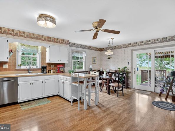2006 Lodges Lane, Oreland PA 19075