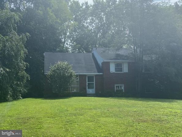 416 Sheffield Drive, Wallingford PA 19086