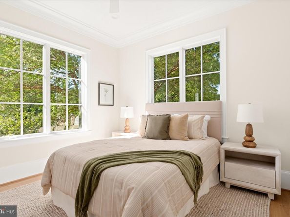3718 N Woodrow Street, Arlington VA 22207