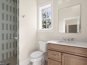 3718 N Woodrow Street, Arlington VA 22207